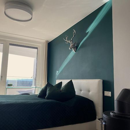 Alpen-Panorama Suite - Einzigartige Privatsuite Hoch Ueber Muenchen, 12Tes Og, Alpenblick, Loggia, Whirlpool, 15 Minuten Zum Zentrum, Ruhe Und Erholung In Der Stadt Muenchen Fuer Privat Und Geschaeftlich Reisende Exteriör bild