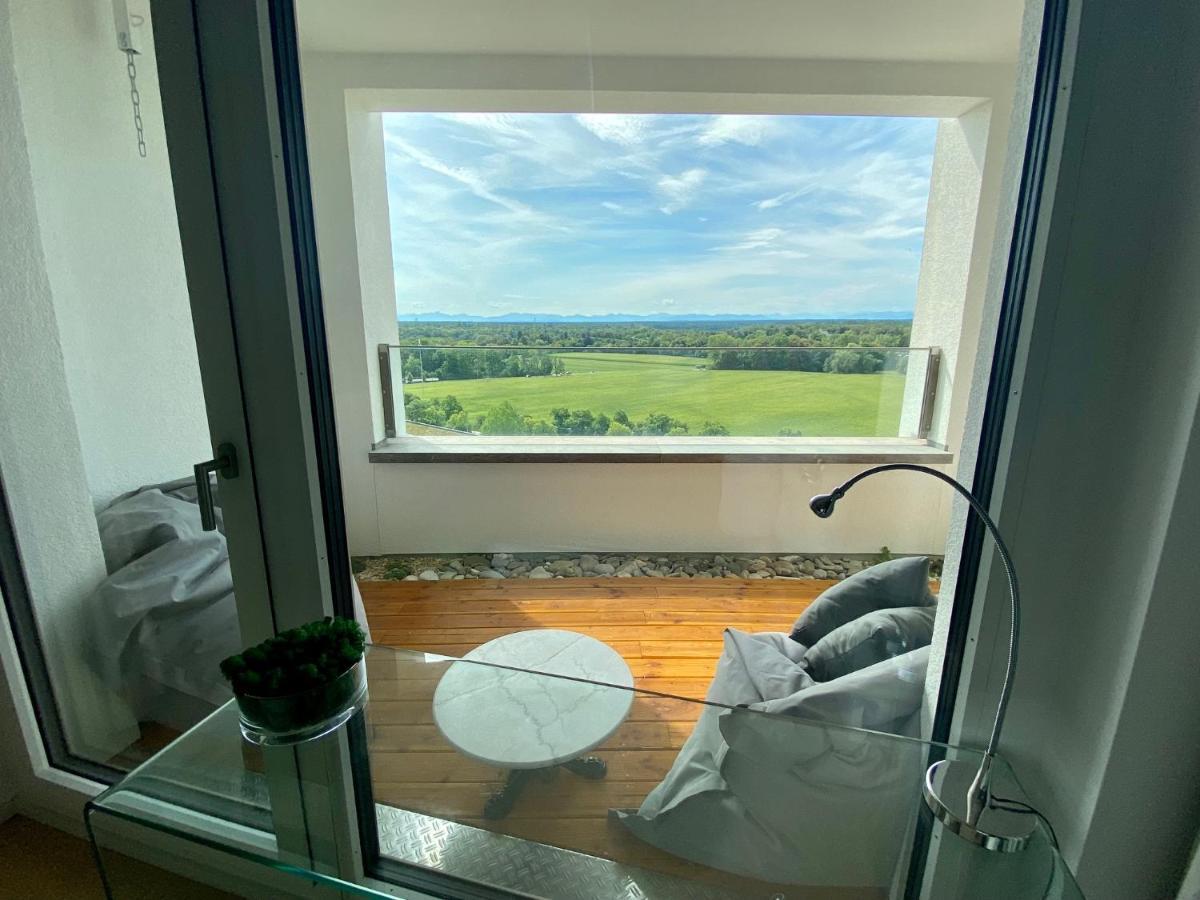 Alpen-Panorama Suite - Einzigartige Privatsuite Hoch Ueber Muenchen, 12Tes Og, Alpenblick, Loggia, Whirlpool, 15 Minuten Zum Zentrum, Ruhe Und Erholung In Der Stadt Muenchen Fuer Privat Und Geschaeftlich Reisende Exteriör bild