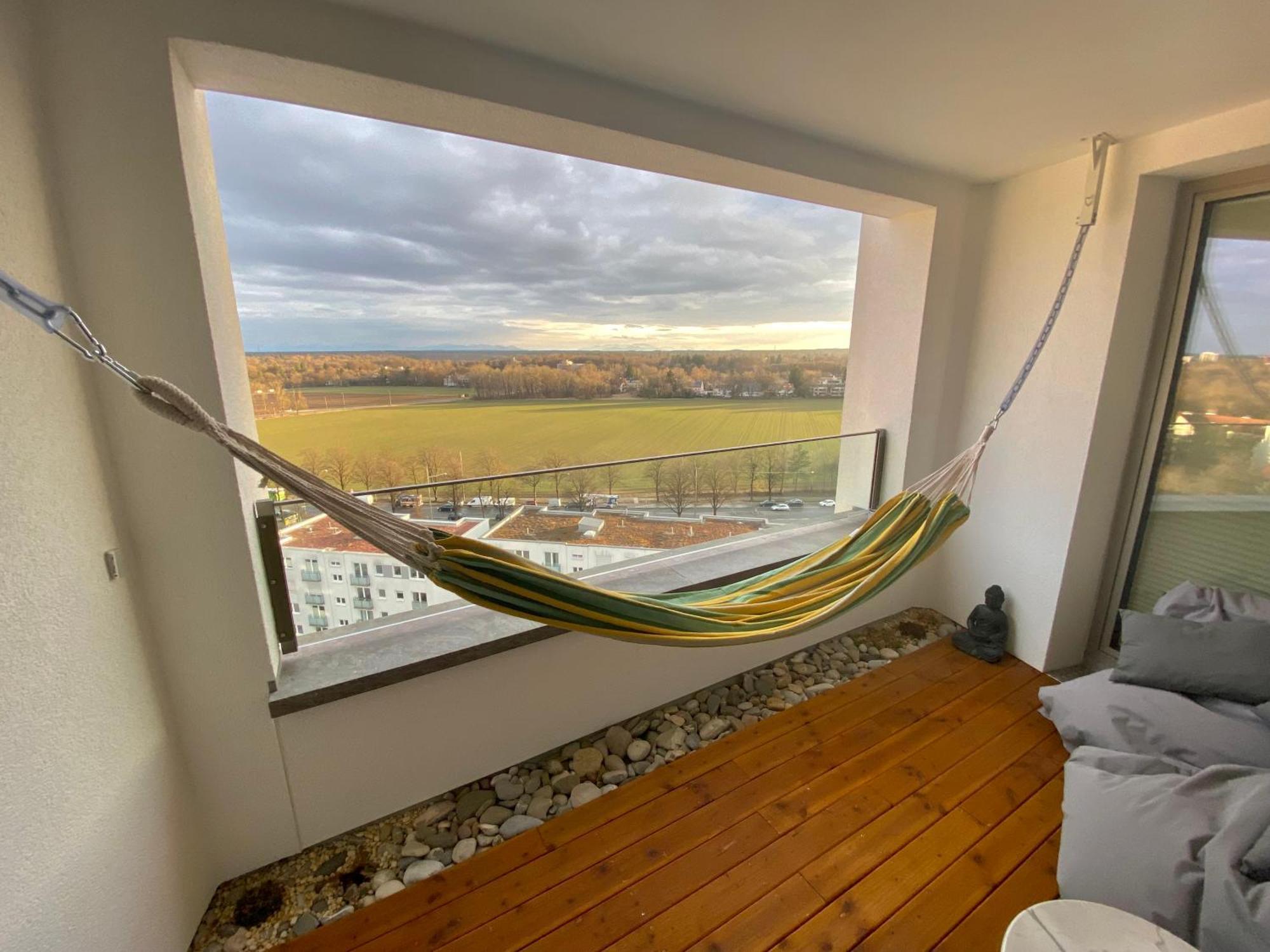 Alpen-Panorama Suite - Einzigartige Privatsuite Hoch Ueber Muenchen, 12Tes Og, Alpenblick, Loggia, Whirlpool, 15 Minuten Zum Zentrum, Ruhe Und Erholung In Der Stadt Muenchen Fuer Privat Und Geschaeftlich Reisende Exteriör bild